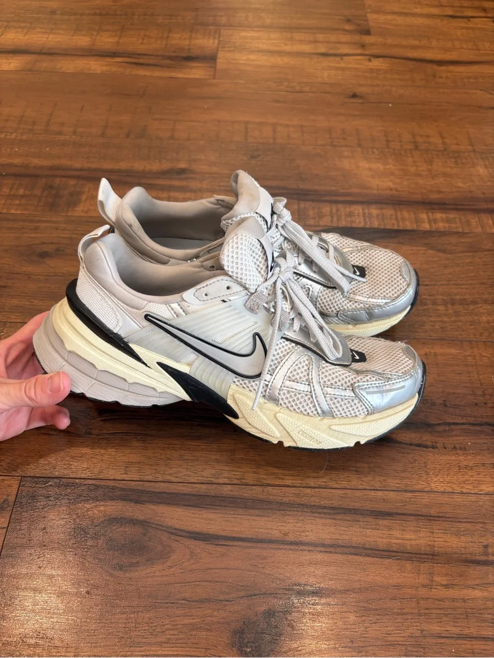 Nike V2K Run Summit White Metallic Silver Women's Running Shoes Size 8